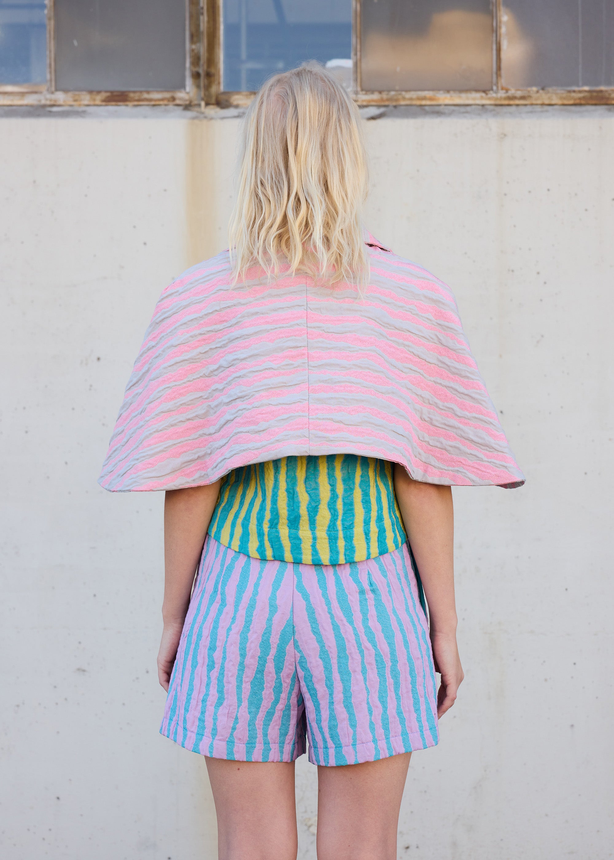 Short Cape Grey/Pink