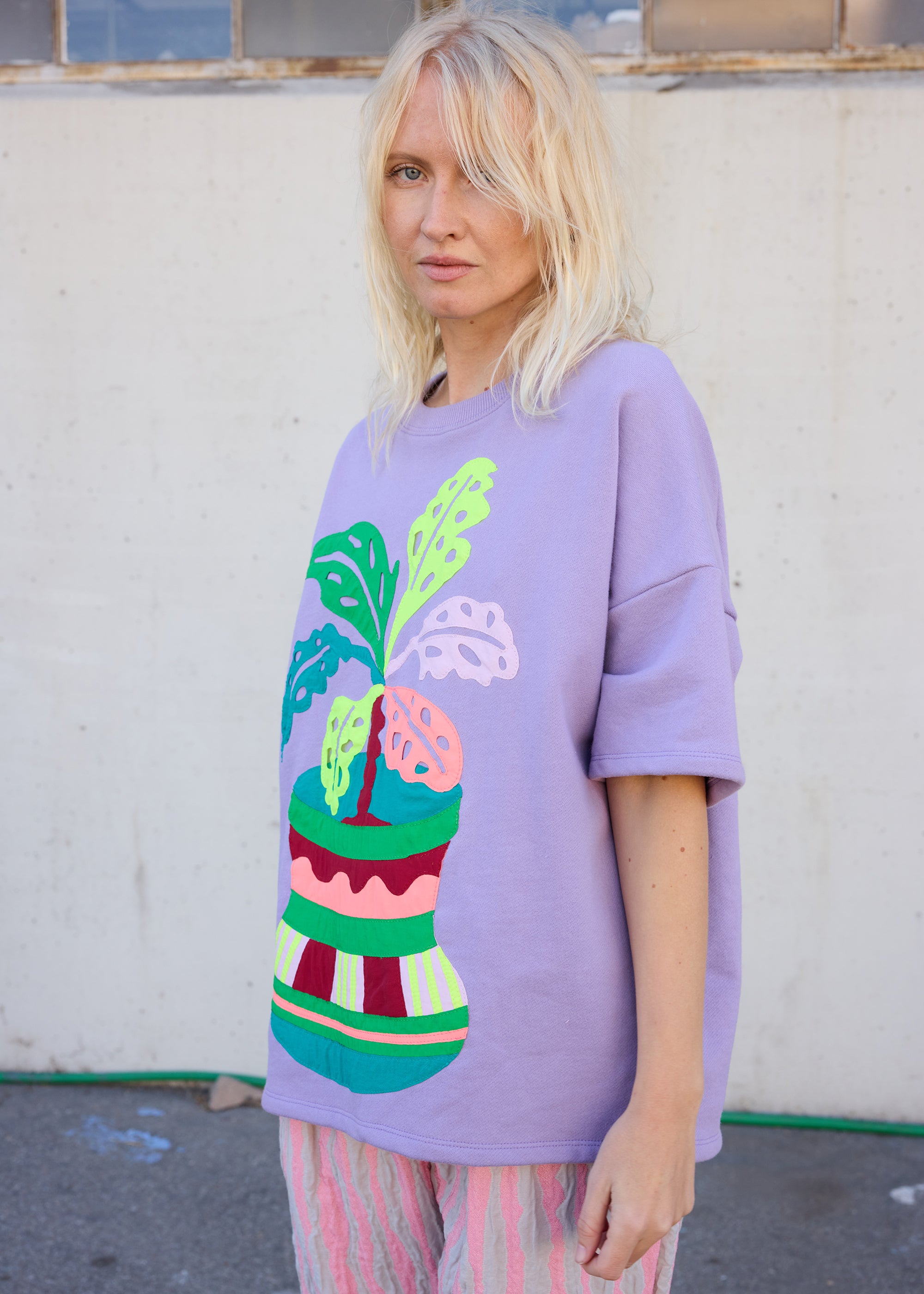 Thriving Plant Appliqué Tee